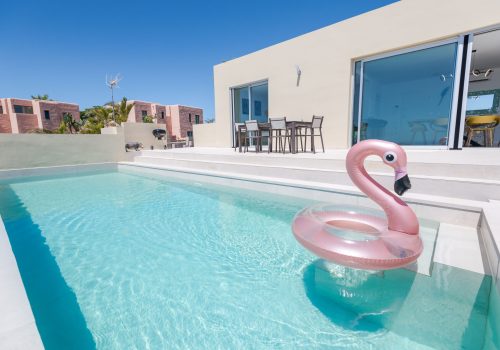 alojamiento con piscina para vacaciones